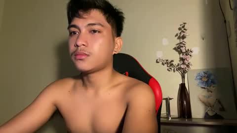 Snapshot of urcuteguy_jhonx chatting on 10.25.25 Dannie online show from 10.25.25