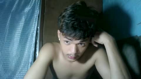 Snapshot of urcutienel chatting on 12.17.25 urcutienel online show from 12.17.25