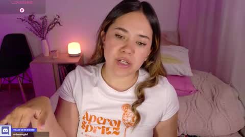 Mia Miller online show from 11.25.25