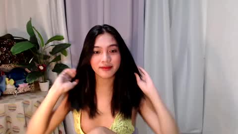 Trixie online show from 01.20.25