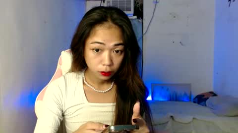 Snapshot of urfantacyjamaica chatting on 11.04.25 ayumi reacher online show from 11.04.25