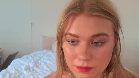 Snapshot of urfavcollegegirl chatting on 02.20.25 Maryia Kay online show from 02.20.25