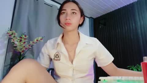 Snapshot of urfave_bbgirl chatting on 02.13.26 urfave_bbgirl online show from 02.13.26