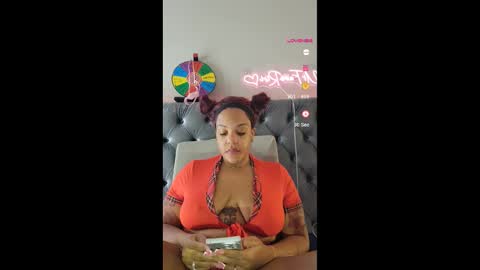 urfaveriri online show from 10.20.25