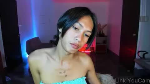 Snapshot of urfavouriteaddiction chatting on 09.30.25 Rianne online show from 09.30.25