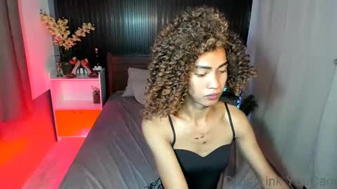 Snapshot of urfavouriteaddiction chatting on 10.17.25 Rianne online show from 10.17.25