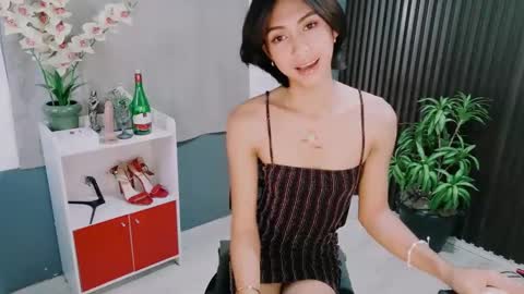 Snapshot of urfavouriteaddiction chatting on 12.14.25 Rianne online show from 12.14.25