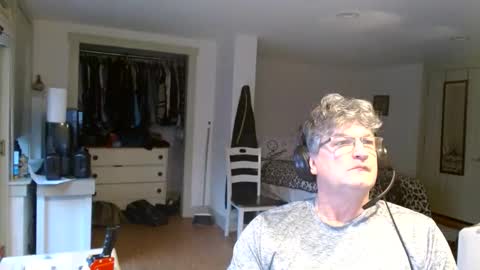 Snapshot of urfavteach50 chatting on 01.07.25 Gregor online show from 01.07.25