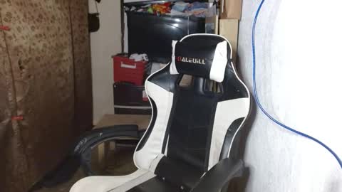 urfynestasian online show from 10.27.25