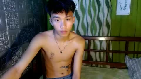 Snapshot of urguy_xian chatting on 01.23.25 xian online show from 01.23.25