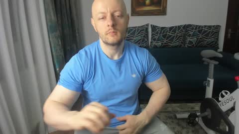 UrGymCrush online show from 02.08.25