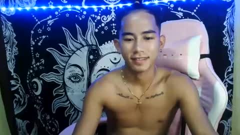 Snapshot of urhot_joshxx chatting on 03.11.25 Josh online show from 03.11.25