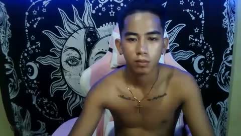 Snapshot of urhot_joshxx chatting on 03.12.25 Josh online show from 03.12.25