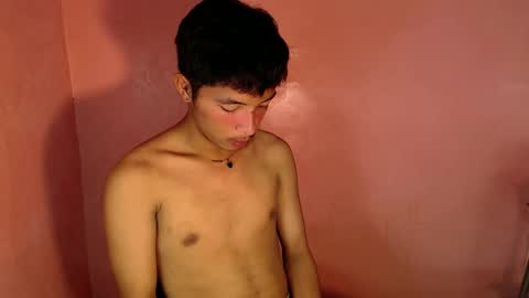 Snapshot of urhotethanxx chatting on 12.13.24 Ethan online show from 12.13.24