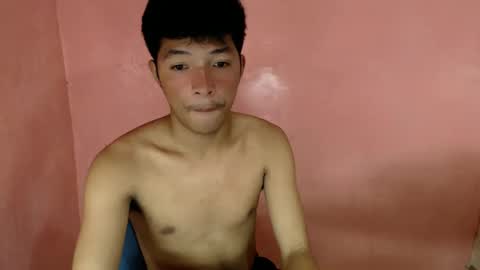 Snapshot of urhotethanxx chatting on 12.15.24 Ethan online show from 12.15.24