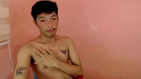 Snapshot of urhotethanxx chatting on 12.18.24 Ethan online show from 12.18.24