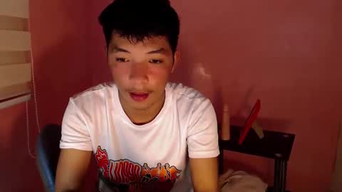 Snapshot of urhotethanxx chatting on 01.13.25 Ethan online show from 01.13.25