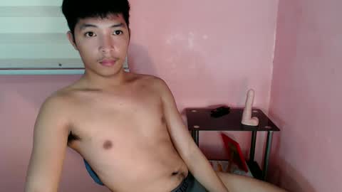 Snapshot of urhotethanxx chatting on 01.26.25 Ethan online show from 01.26.25