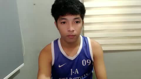 Snapshot of urhotethanxx chatting on 10.21.25 Ethan online show from 10.21.25