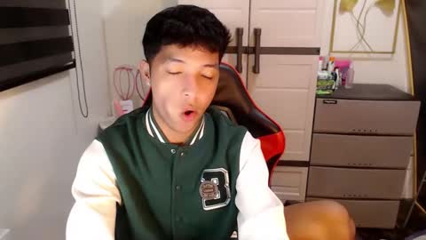 Ethan online show from 04.10.26