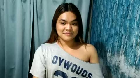 urhottie_bella online show from 07.04.26