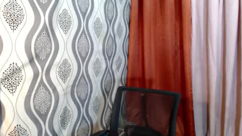 Snapshot of urhunky_ivan chatting on 01.21.25 urhunky_ivan online show from 01.21.25