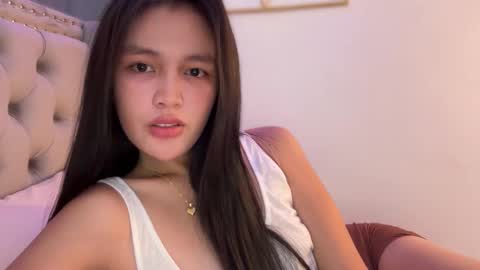 Amira online show from 11.25.25