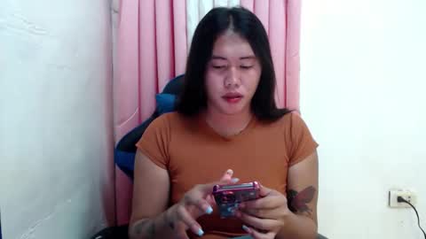 Sofie online show from 10.20.25