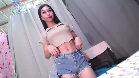 urloverjasmine_xx online show from 05.08.26