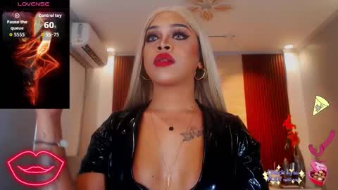 UrMajestyTyra online show from 10.18.25