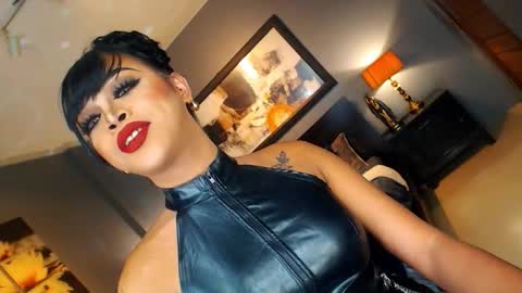 Snapshot of urmajestytyra chatting on 11.07.25 UrMajestyTyra online show from 11.07.25