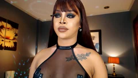 Snapshot of urmajestytyra chatting on 11.26.25 UrMajestyTyra online show from 11.26.25