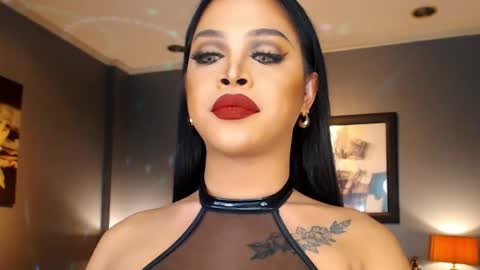 Snapshot of urmajestytyra chatting on 12.18.25 UrMajestyTyra online show from 12.18.25