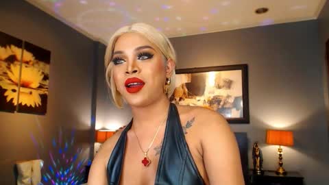 UrMajestyTyra online show from 01.13.26