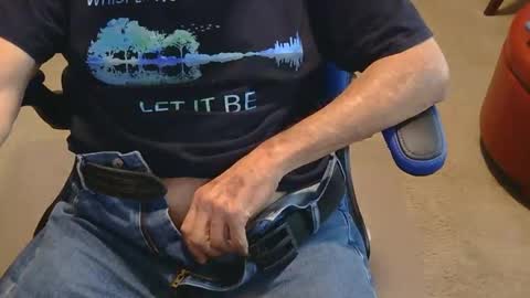 urmilkman online show from 10.18.25