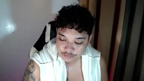 Snapshot of urmilky_shooterxx chatting on 10.13.25 Drei online show from 10.13.25