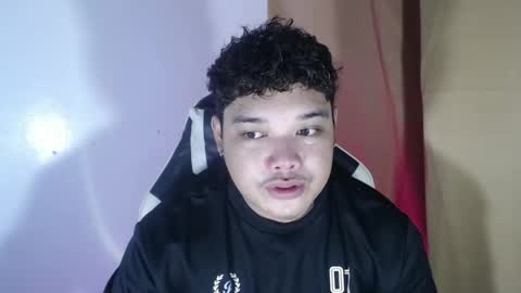 Snapshot of urmilky_shooterxx chatting on 10.16.25 Drei online show from 10.16.25