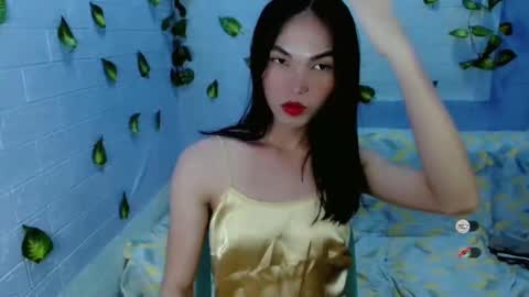 Snapshot of urnaughty_kim chatting on 02.16.25 Kim online show from 02.16.25