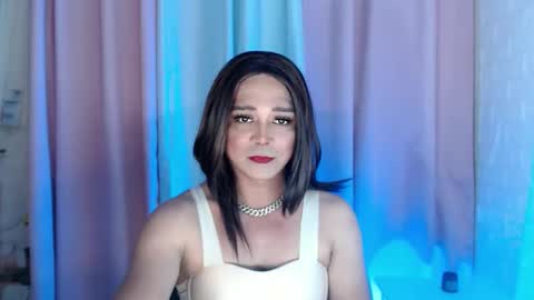 Snapshot of urqueen_cassandra chatting on 10.16.25 BEA online show from 10.16.25