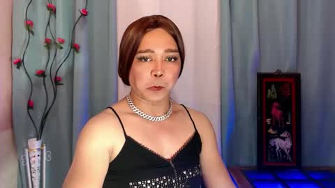 Snapshot of urqueen_cassandra chatting on 10.23.25 BEA online show from 10.23.25