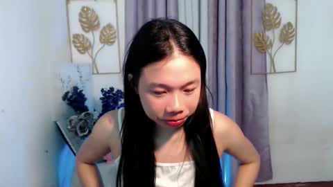 Snapshot of urseductive_llanaxx chatting on 12.19.25 JUST CALL ME LLANA online show from 12.19.25