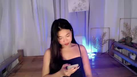 Snapshot of urseductive_llanaxx chatting on 02.19.26 JUST CALL ME LLANA online show from 02.19.26