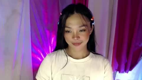 Snapshot of ursexy_debra chatting on 11.19.25 TYRA online show from 11.19.25