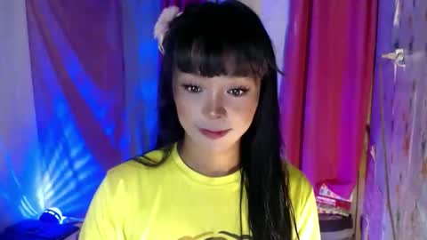 Snapshot of ursexy_debra chatting on 11.21.25 TYRA online show from 11.21.25