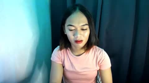 Snapshot of urslutty_mayie chatting on 11.14.25 urslutty_mayie online show from 11.14.25