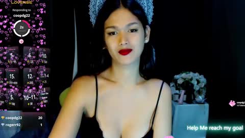 Snapshot of urthai_hotfilipinax chatting on 12.24.24 angel online show from 12.24.24