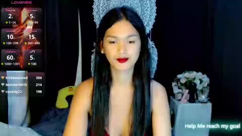 Snapshot of urthai_hotfilipinax chatting on 12.31.24 angel online show from 12.31.24