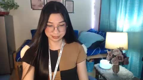 Ashley Kate Mateo Gray online show from 01.07.25