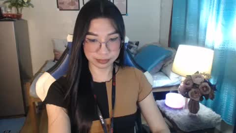 Ashley Kate Mateo Gray online show from 02.20.25