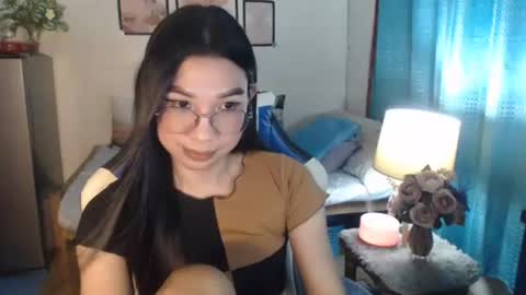 Ashley Kate Mateo Gray online show from 03.11.25